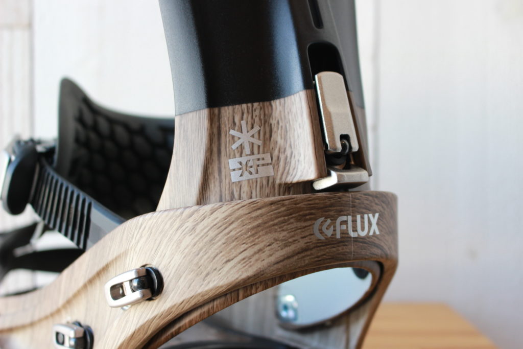 軽量、高反応、木目がシブい　FLUX  XF LTD