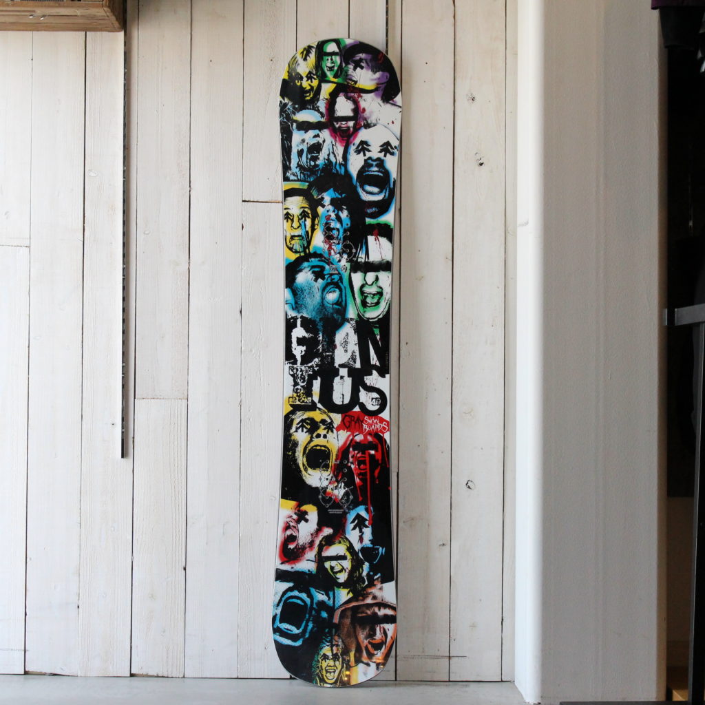セール掘り出し物情報　13-14 GRAY SNOWBOARDS “GENIUS”