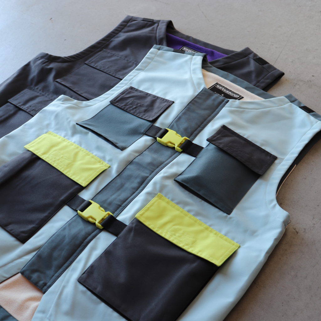 移動からオンスノーまで使える相棒 ANALOG “UTILITY VEST”